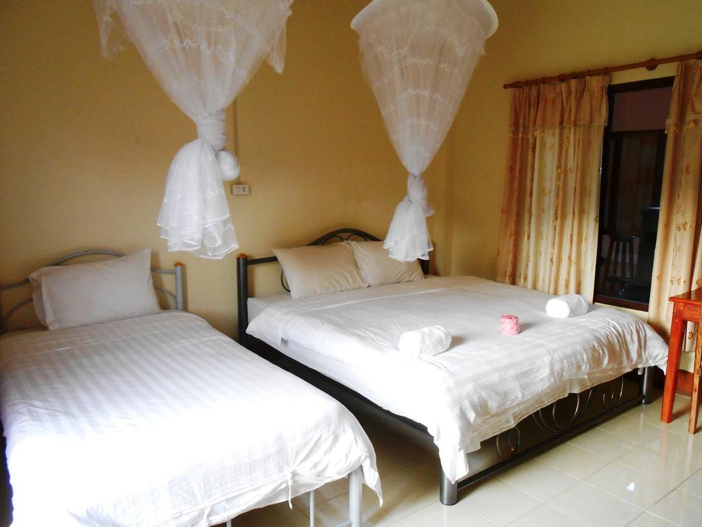 Jammee Guesthouse Vang Vieng Oda fotoğraf